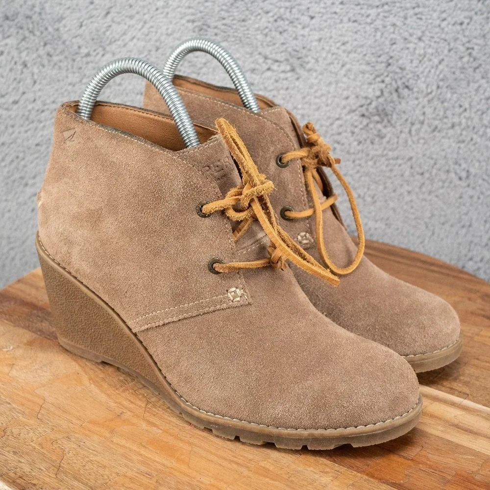 Sperry Top Sider Stella Prow Women 7.5 M Ankle Wedge Bootie Suede Taupe STS96139